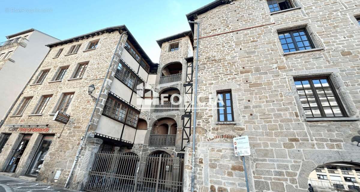 Appartement à SAINT-ETIENNE