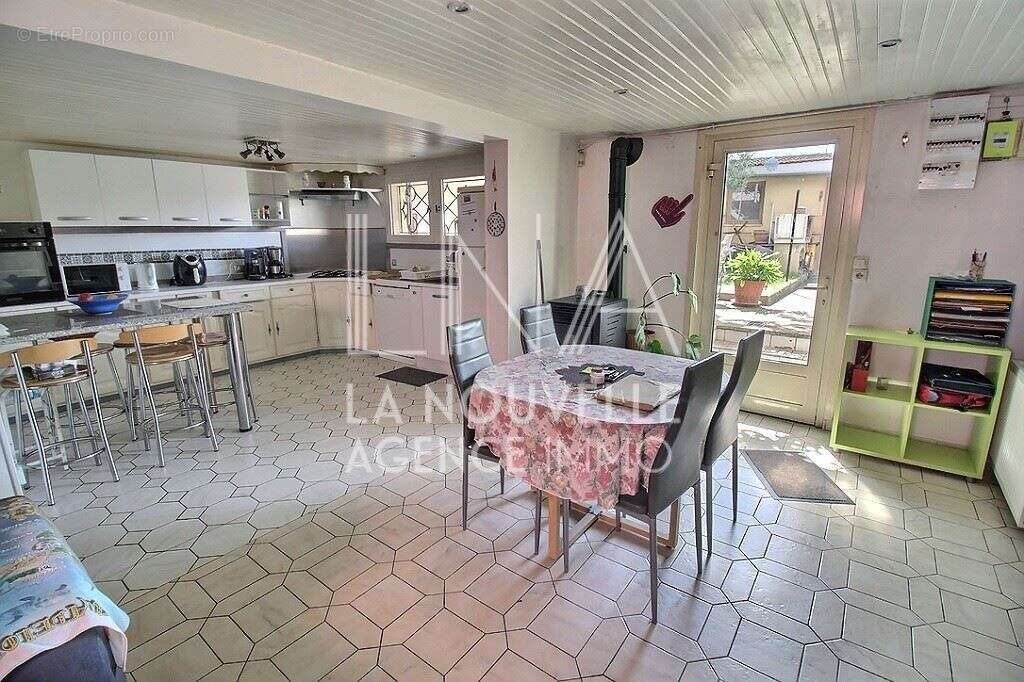 Maison à ROMAINVILLE