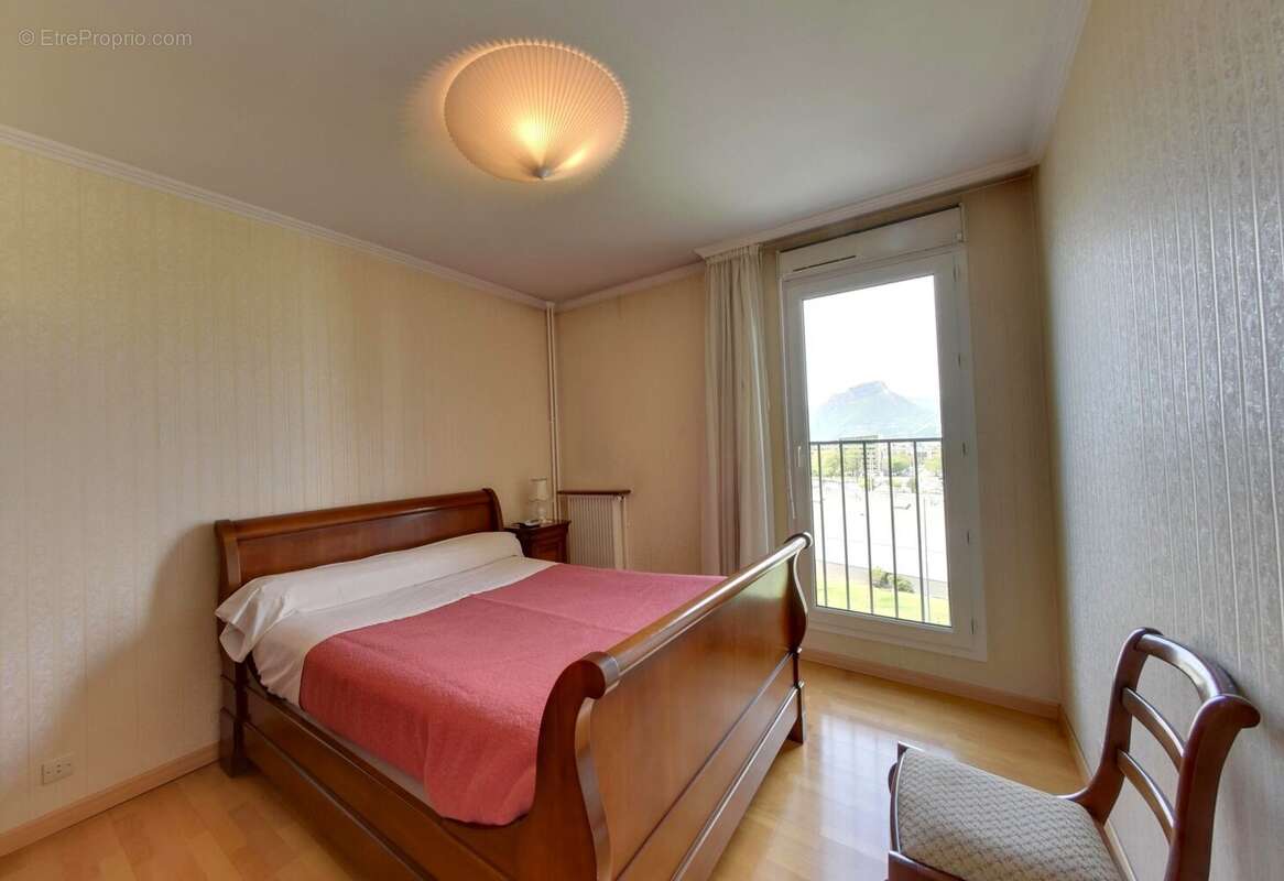 Appartement à ECHIROLLES