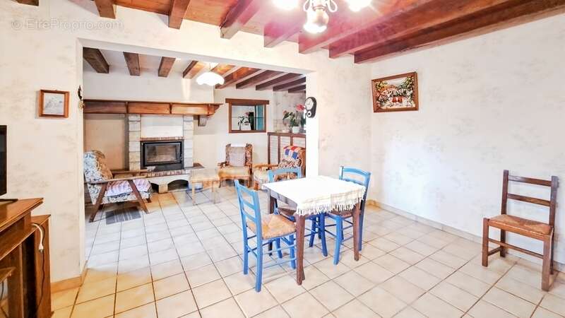 Maison à SAINT-PALAIS