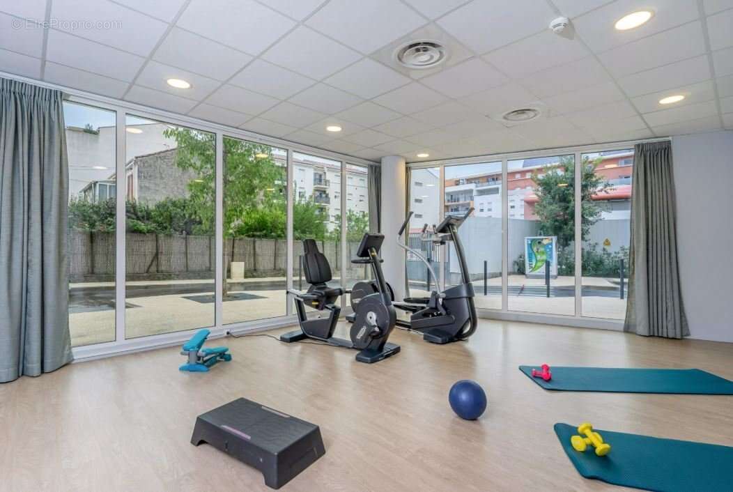INVESTISSEMENT LOCATIF  La Seyne-sur-Mer  Résidence Seniors Stella Port Provence  6.91% de rentabilité - photo 11