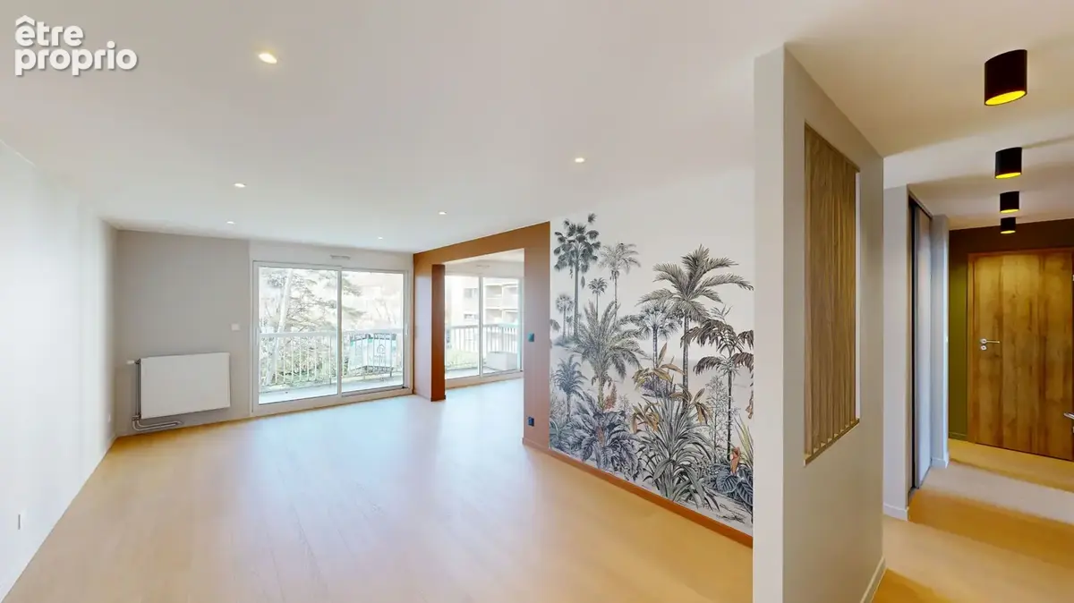 RARE CHAPRAIS CRAS -  Dernier étage 100m² avec 3 CHAMBRES refait entièrement à NEUF avec terrasse et VUE - photo 2