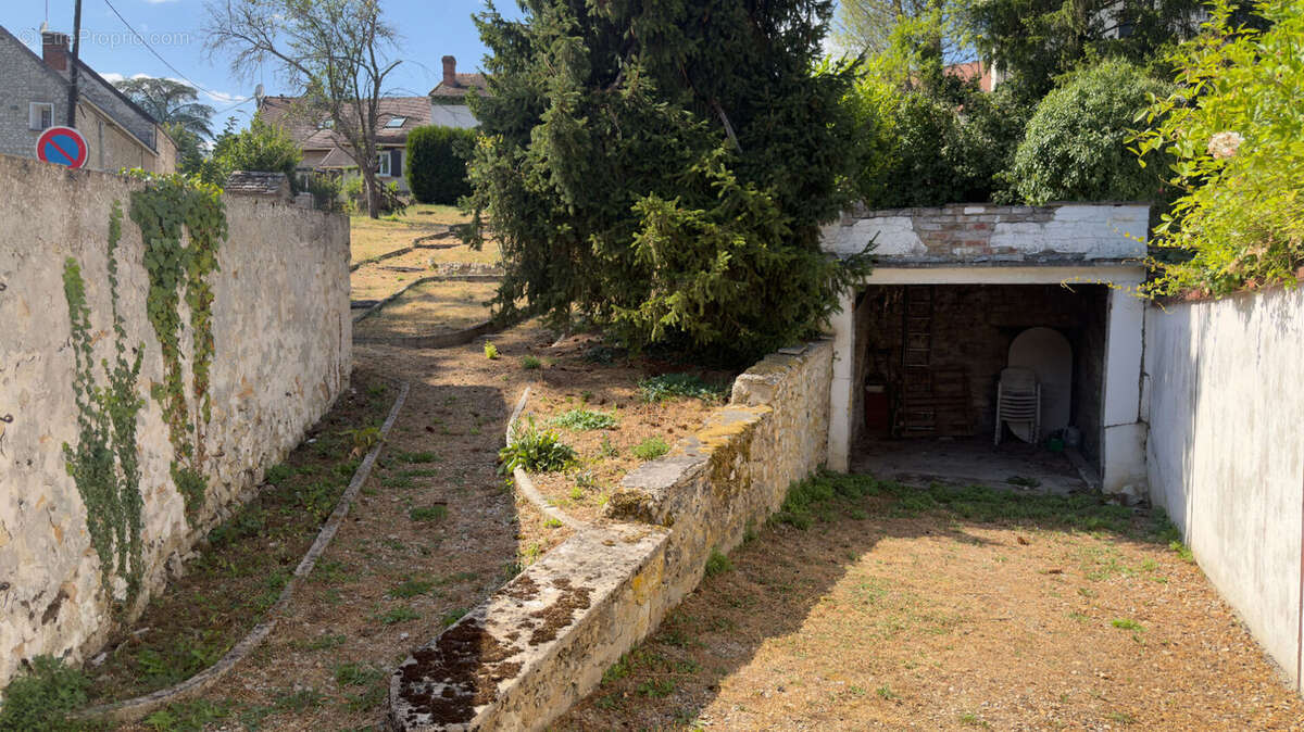 Maison de village à Vert - 114 m² - Terrain de 865 m² - photo 14