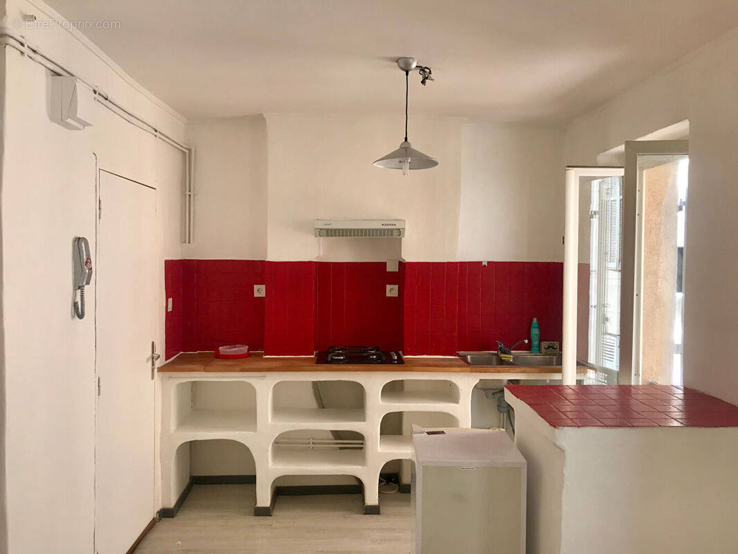 Appartement à MARSEILLE-2E