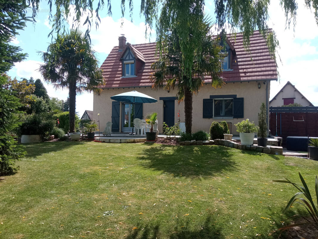 Maison à LE NEUBOURG