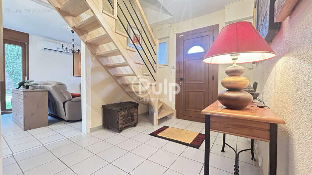 Maison à AIX-NOULETTE