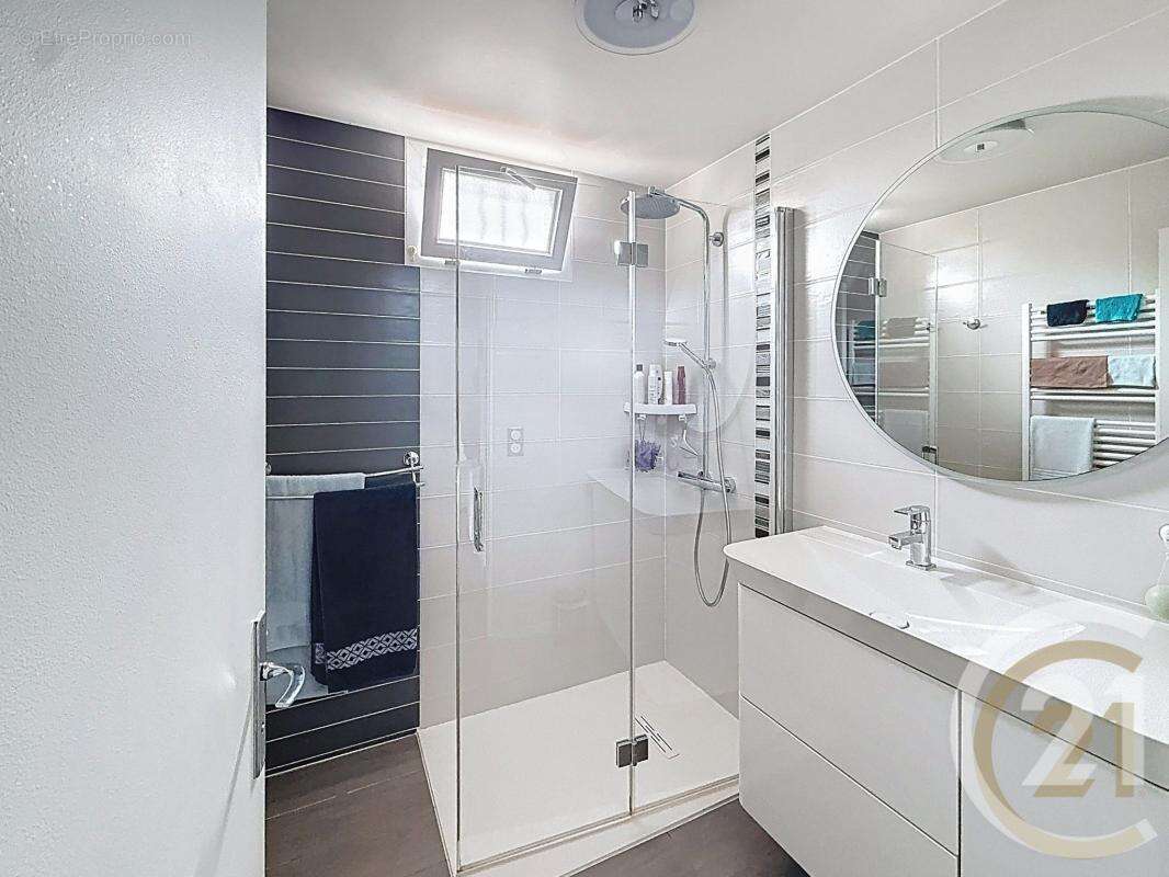 Maison à VILLENEUVE-LE-ROI