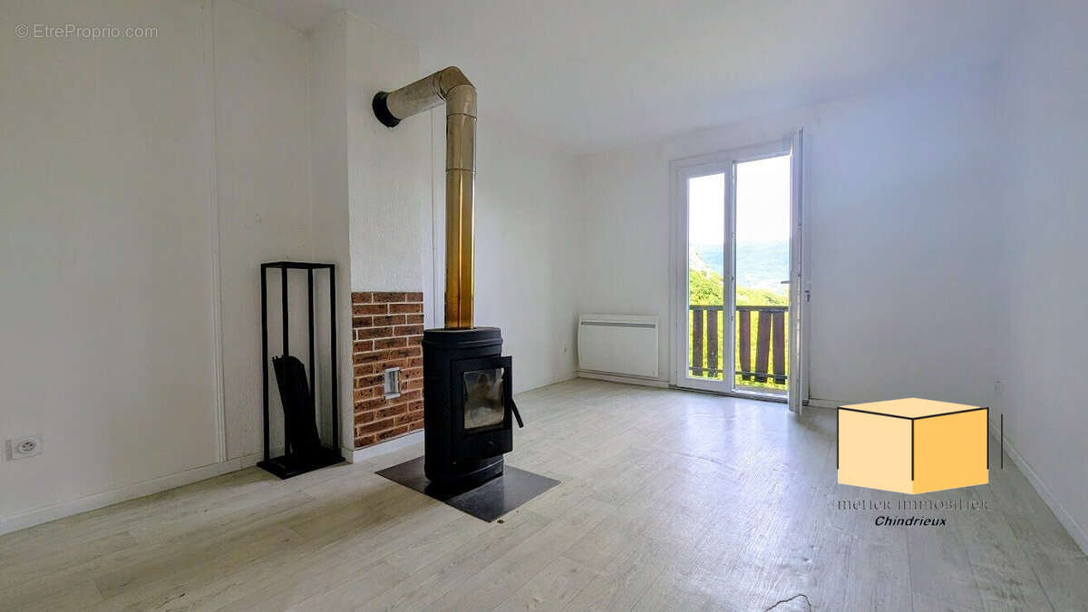 Maison à CULOZ
