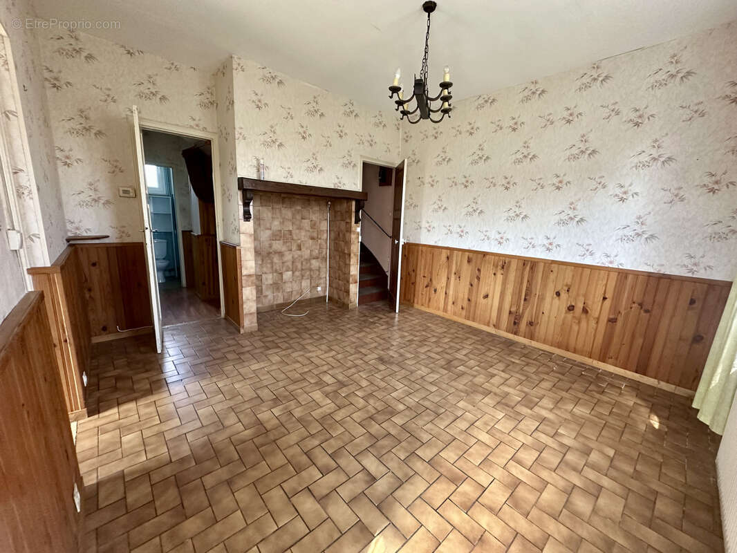 Maison à ARQUES-LA-BATAILLE