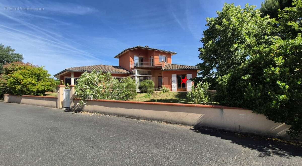 Maison à LAVAUR