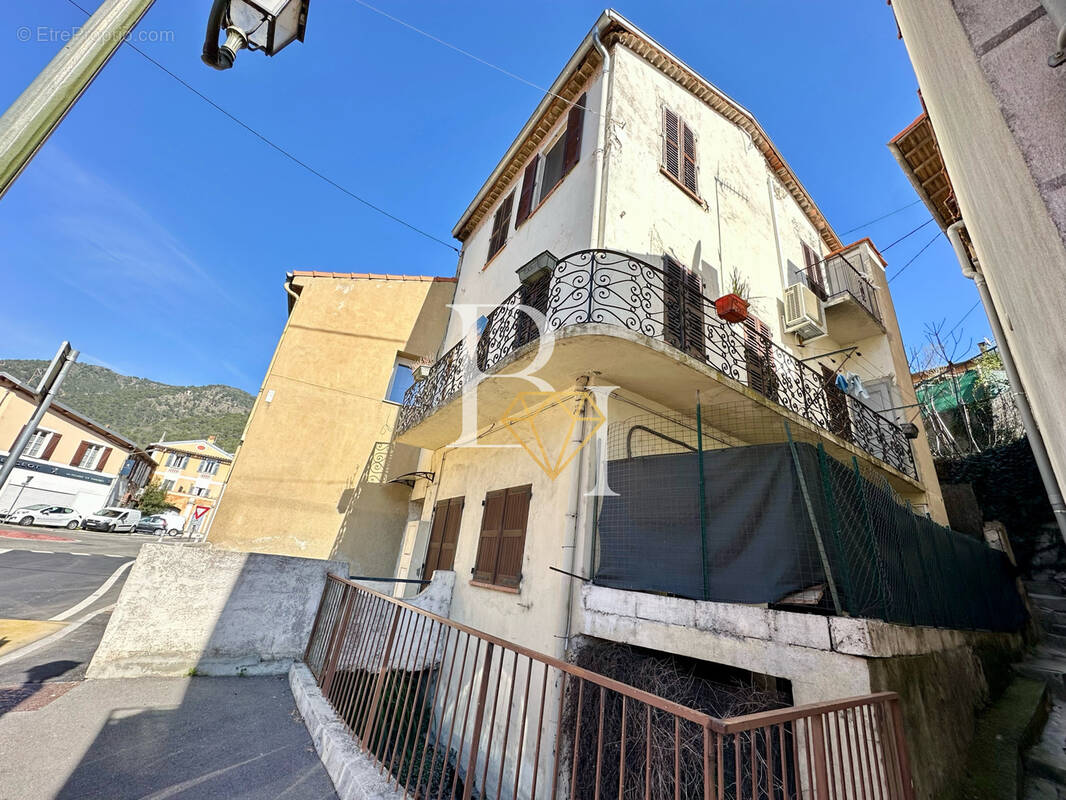 Maison à DRAP