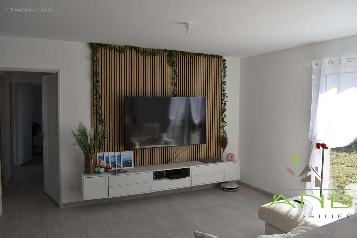 Maison 90 m² à Fouquebrune  - photo 3