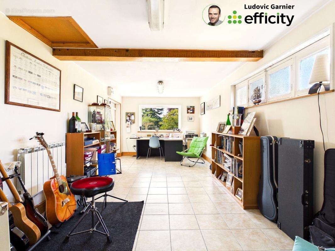 Maison 136 m² à Saint-Clement-Rancoudray  - photo 8