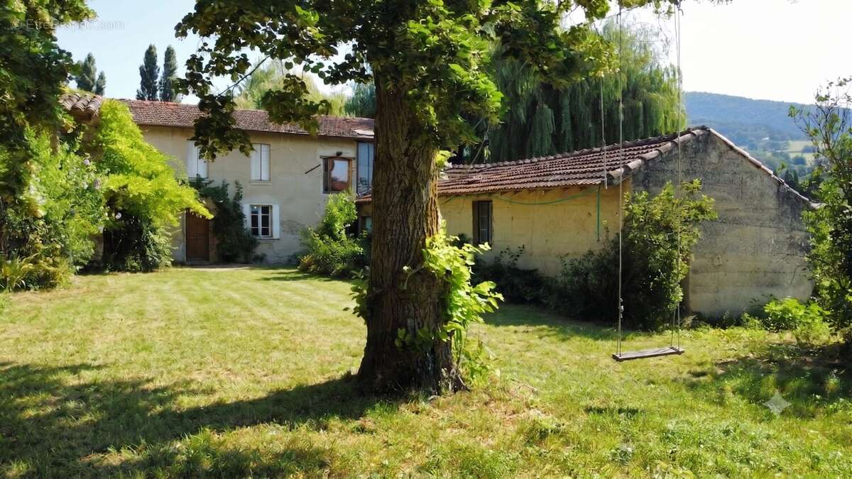 Maison 8 pièces 244 m² à vendre à Vaunaveys-La-Rochette (26400) - photo 3