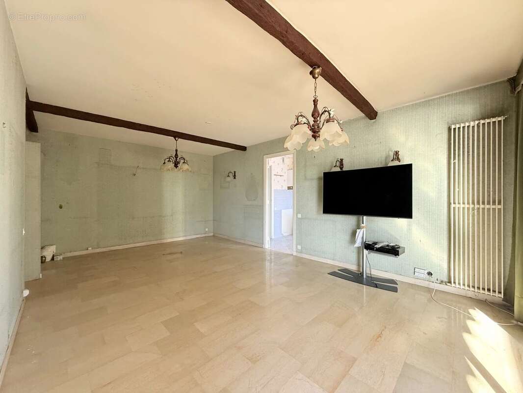 Appartement à ROQUEBRUNE-CAP-MARTIN