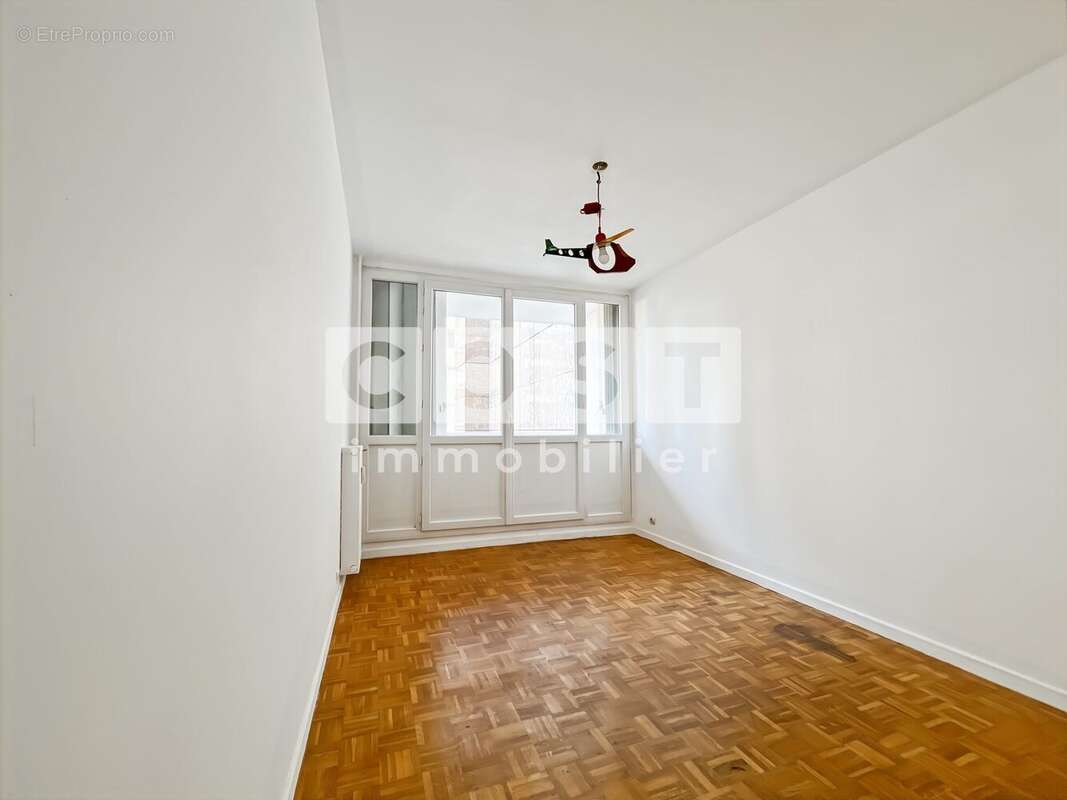 Appartement à AUBERVILLIERS