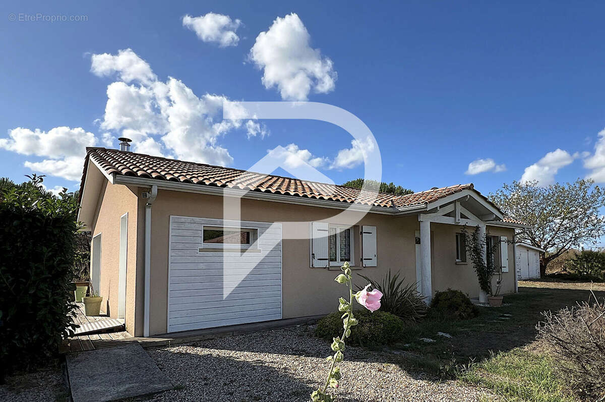 Maison à SAINT-DENIS-DE-PILE