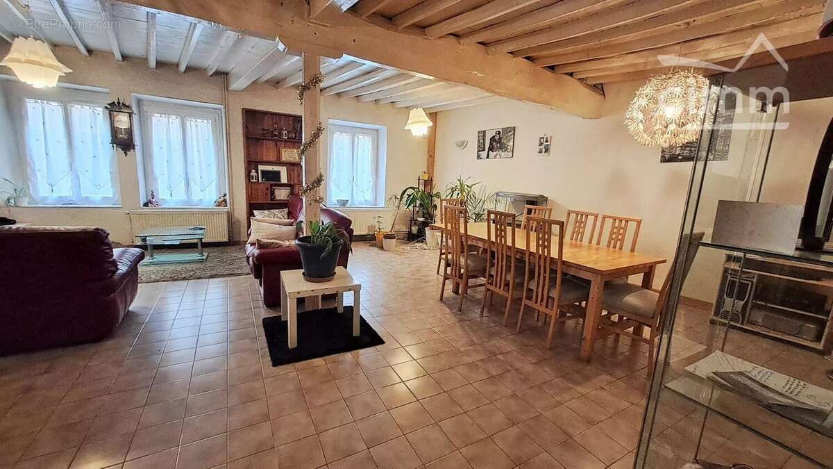 Appartement à BOURGOIN-JALLIEU