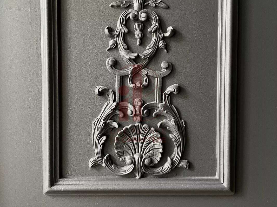 Commerce à FONTAINEBLEAU