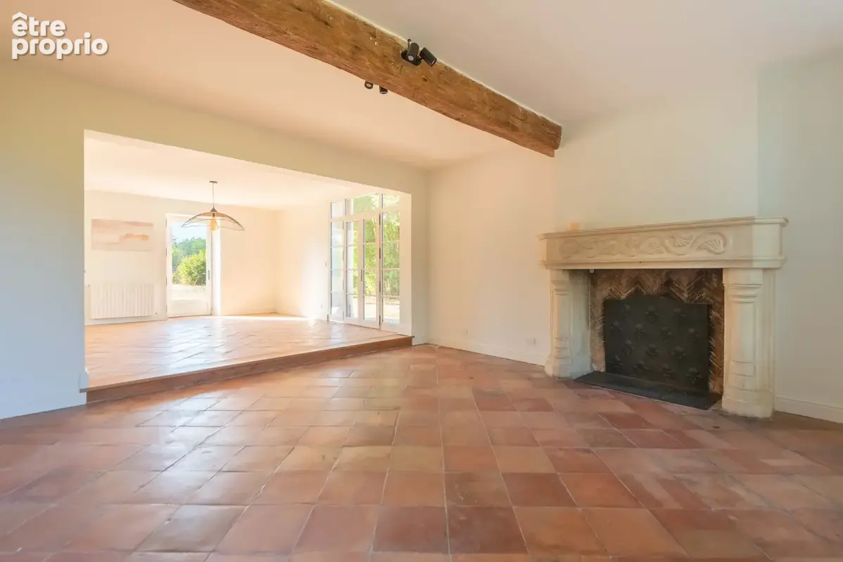 Propriete en pierre - 258 m2 + dependances - 4 ch - terrain de 9140 m2 - photo 8