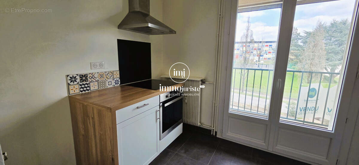 Appartement 70 m² à Limoges  - photo 8