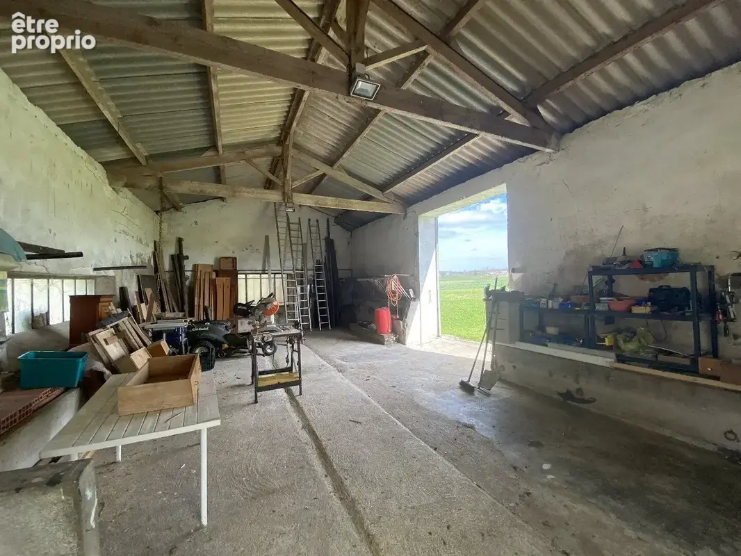 Maison de caractere avec beaucoup de dependances - photo 15