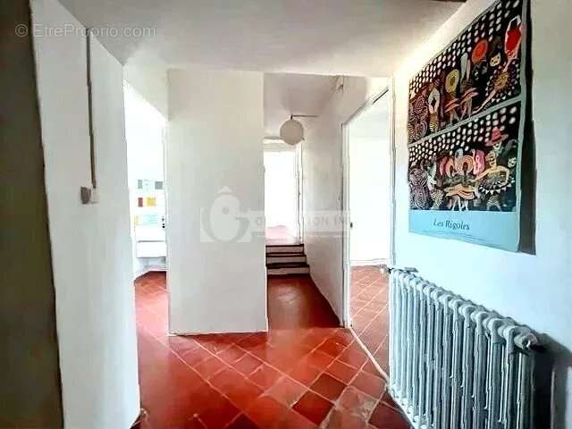 Maison à FONTVIEILLE