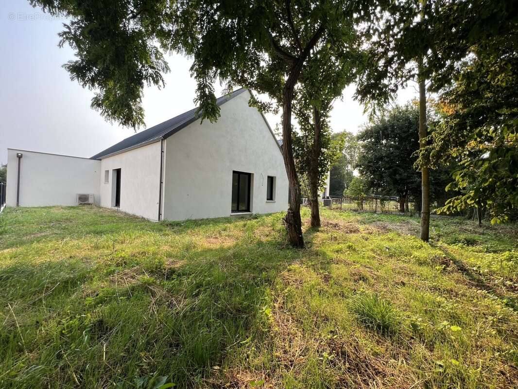 Maison à BENOUVILLE