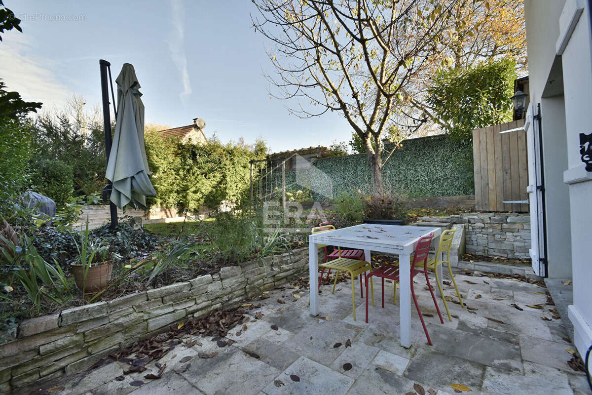 Maison à VILLIERS-SAINT-FREDERIC