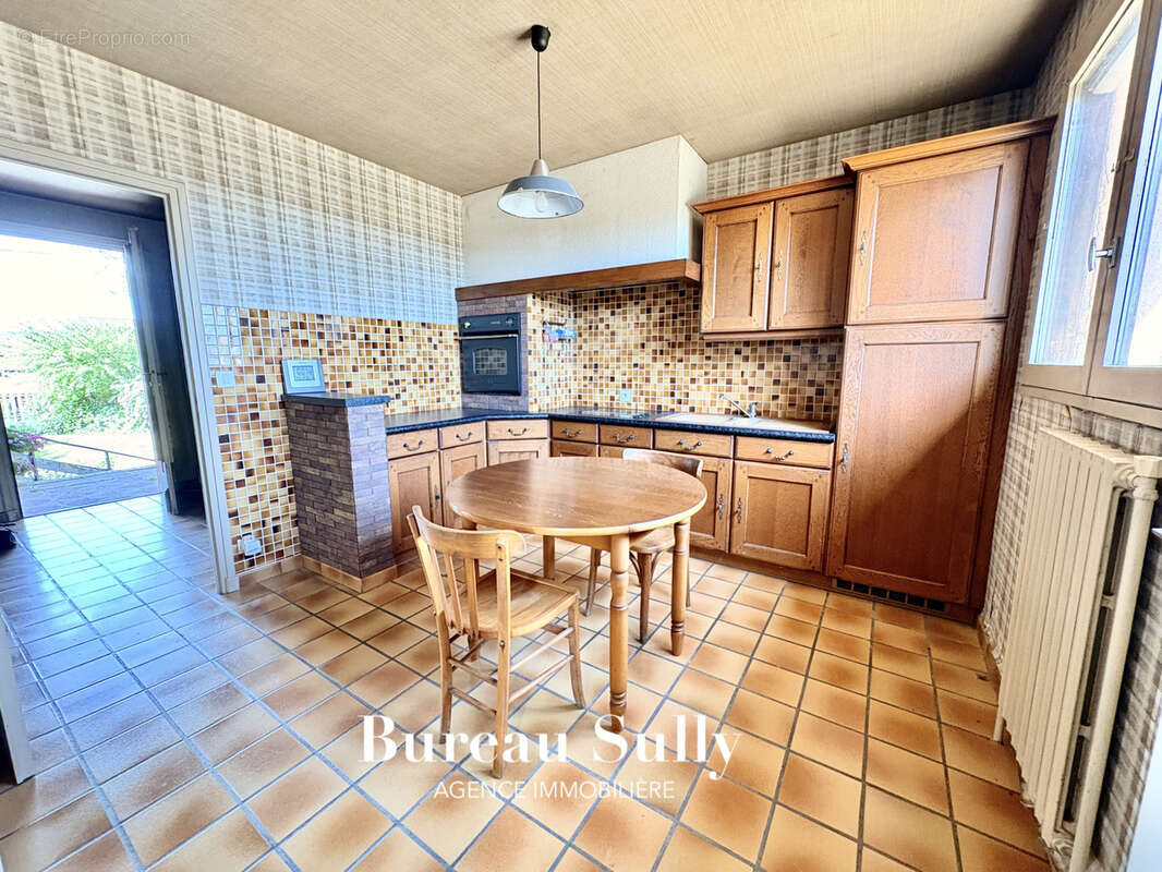 Maison 138 m2  Terrain de 1100 m2 piscinable Blaceret 69460 proche Villefranche sur Saône - photo 7