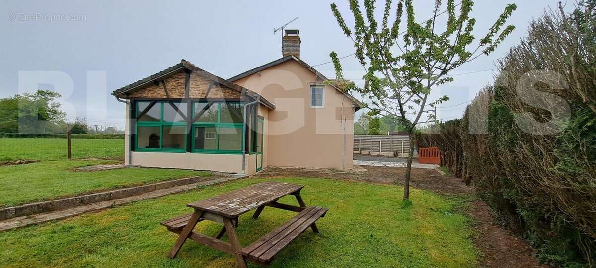 WhatsApp Image 2025-04-25 à 14 - Maison à CHASSE