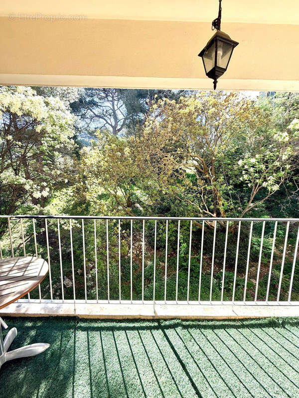 Appartement à MARSEILLE-9E