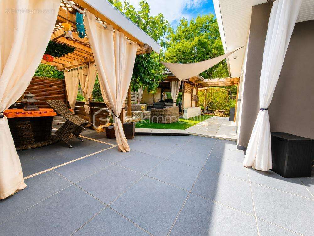 Mios - villa contemporaine de 239 m² - parcelle  de 1500 m² - photo 2