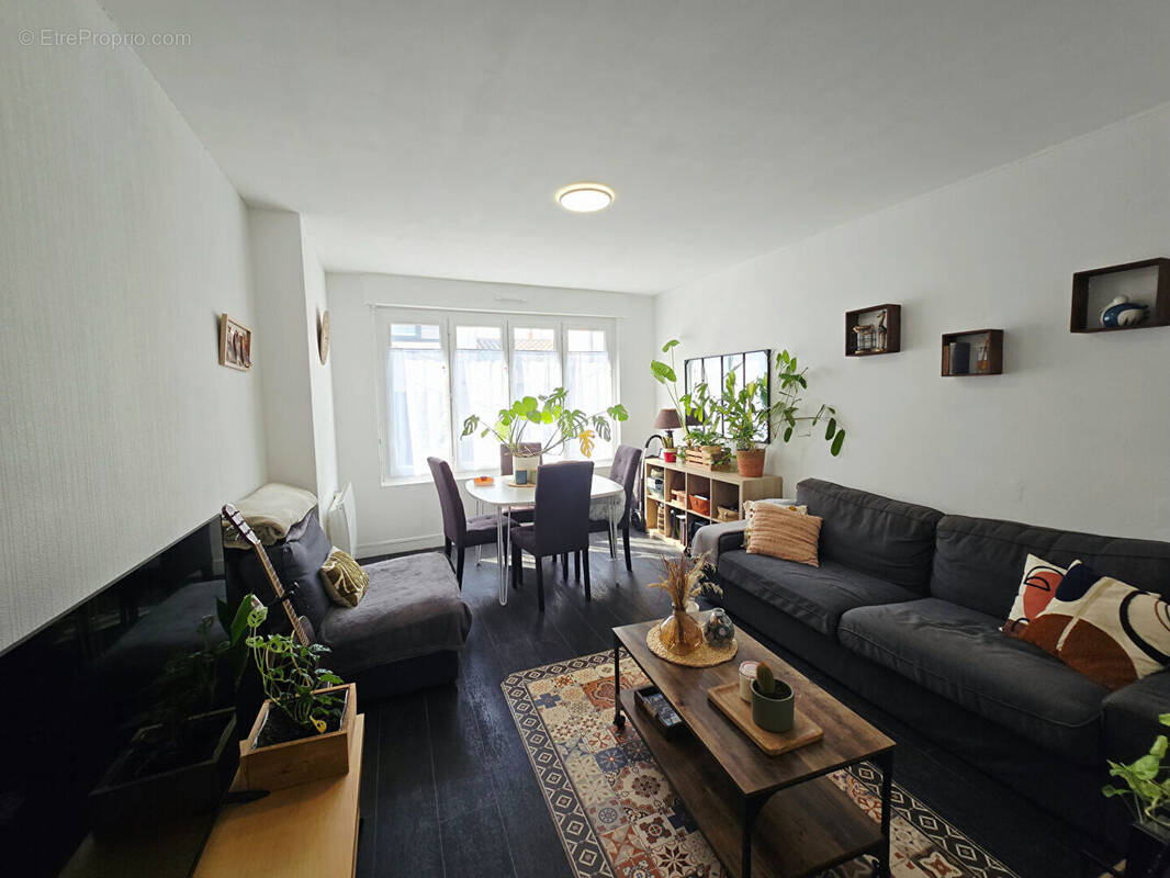 Appartement à BORDEAUX