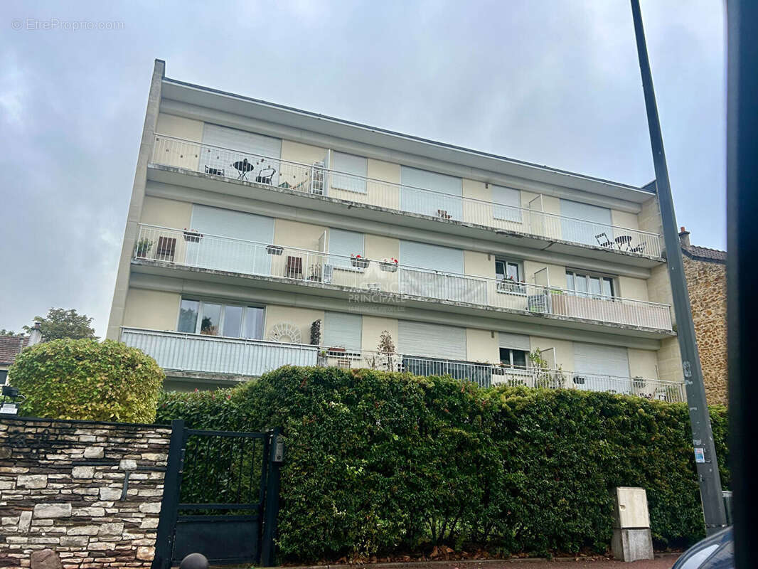 Appartement à MAISONS-LAFFITTE