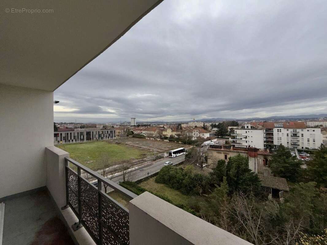 Appartement à VENISSIEUX