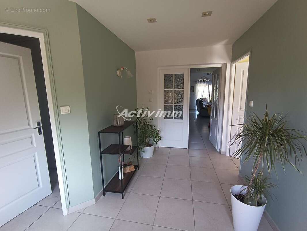 4268 13 - Maison à BEAURAINVILLE