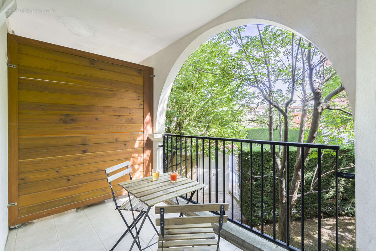 Appartement à ROUSSET