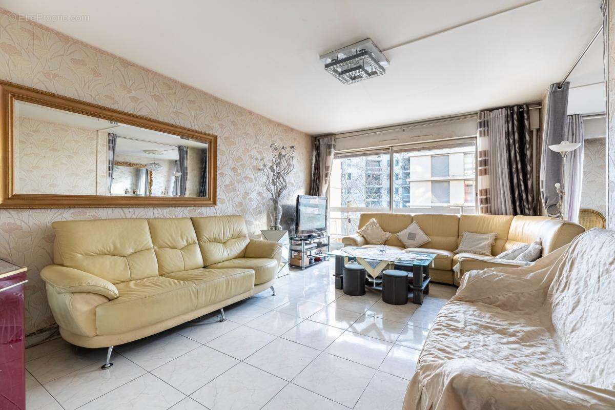 - 75019 paris - villa curial - etage eleve - traversant est/ouest - balcon de 6m2 - 4 chambres possible - cave et parking dispon - photo 2