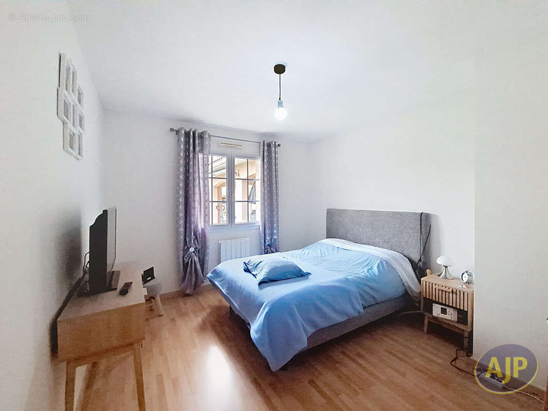 Maison à SAINTE-EULALIE