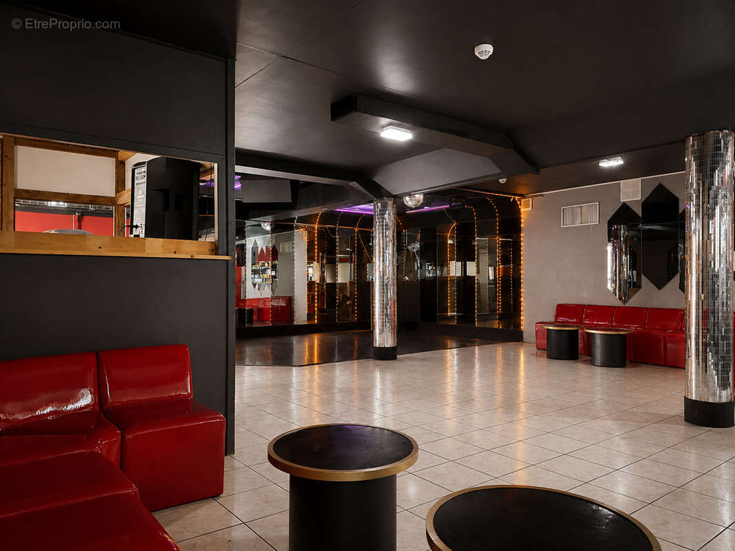Complexe hôtelier - Restaurant - Événementiel avec hébergement - Murs et fonds de commerce - photo 5