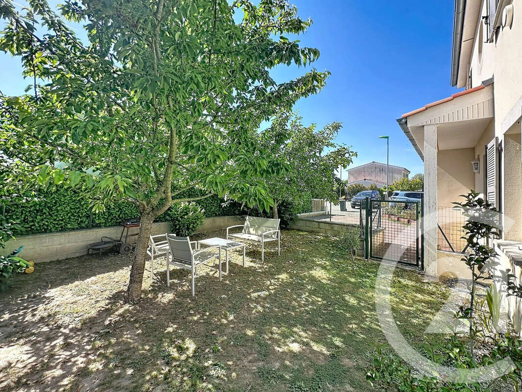 Maison à COMMUNAY
