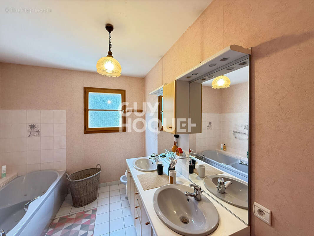 Maison à NOHANT-EN-GOUT