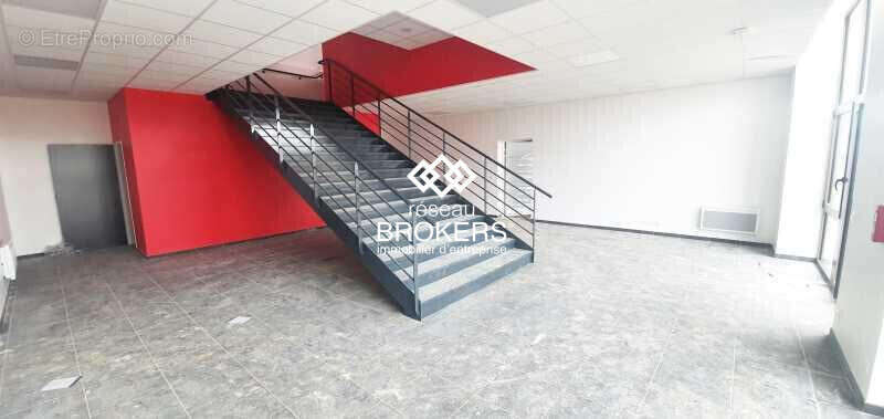 Commerce à TREMBLAY-EN-FRANCE