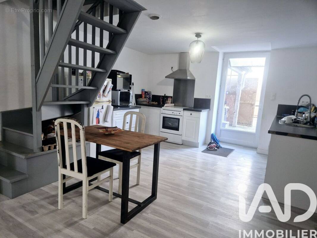 Photo 1 - Maison à MIREBEAU