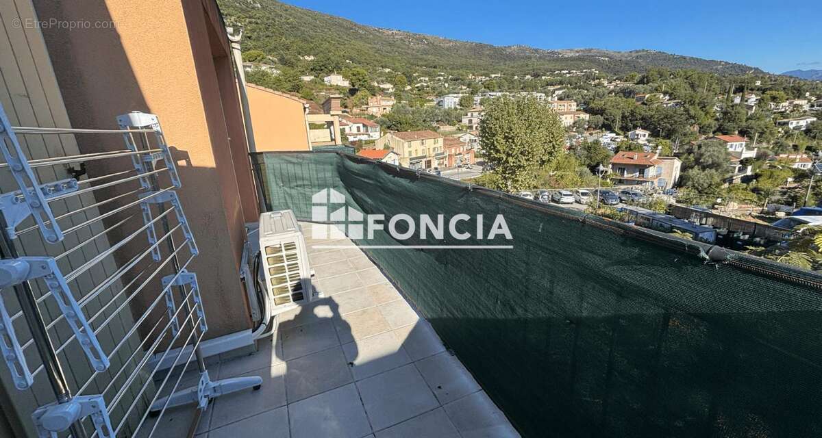 Appartement à GATTIERES