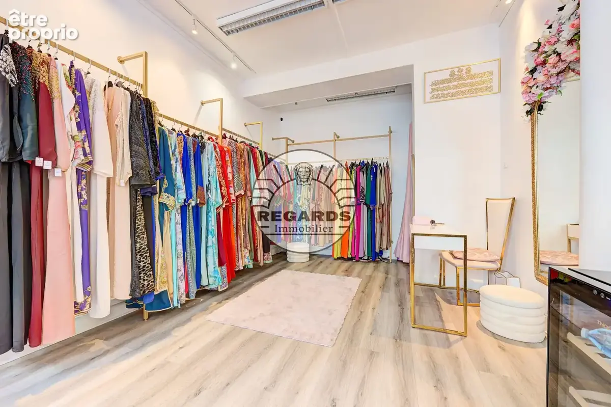Commerce 22 m² à vendre à Paris-18e (75018) - photo 3