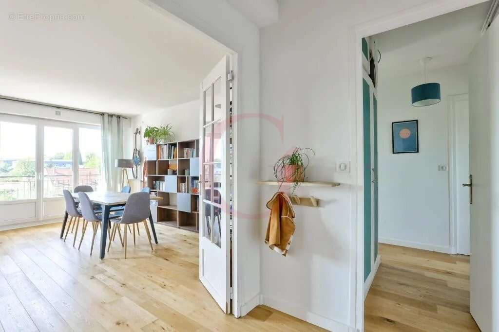 Appartement à BOURG-LA-REINE