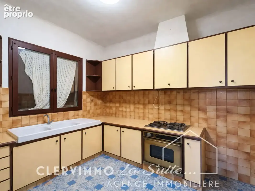 Maison t5 avec terrain de 522m2 st marcel 13011 marseille - photo 13