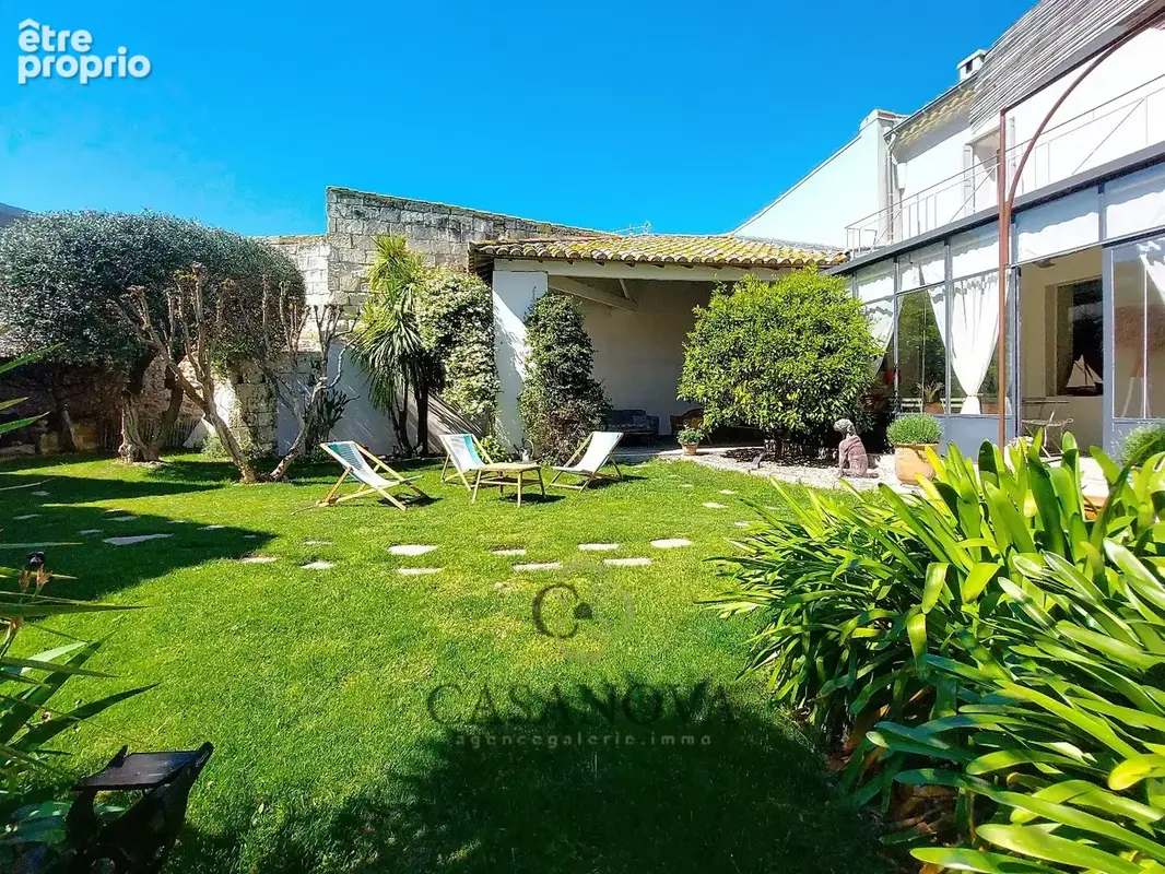 Magnifique propiété de 1850 rénovée   308 m² habitables avec dépendance  Piscine  Proximité Mauguio et Montpellier - photo 7